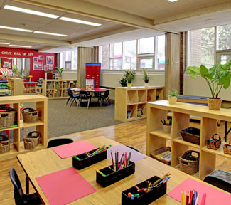 Western Heights Montessori Academy Maple Grove Campus | 346 Maple Grove Dr, Oakville, ON L6J 4V5, Canada | Phone: (905) 849-4777