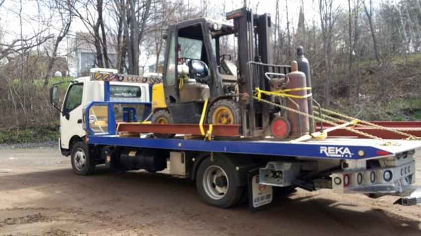 AAC Towing | 2093 Brookville Rd., Rr# 4, New Glasgow, NS B2H 5C7, Canada | Phone: (902) 759-0353