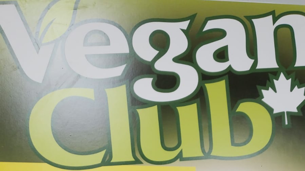 Vegan club Toronto | 323 Burnhamthorpe Rd, Toronto, ON M9B 2A2, Canada | Phone: (416) 239-4800