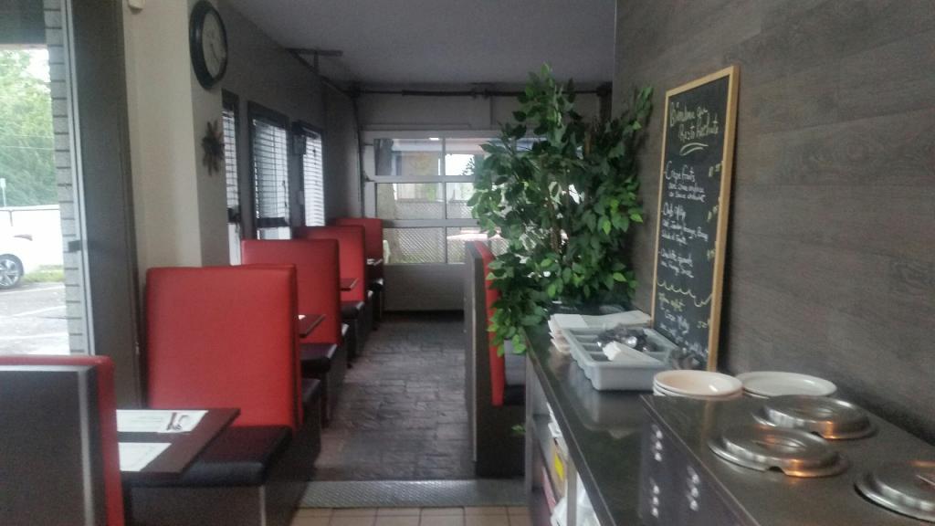 Resto Lachute | 312 Avenue Béthany, Lachute, QC J8H 2N2, Canada | Phone: (450) 562-9188