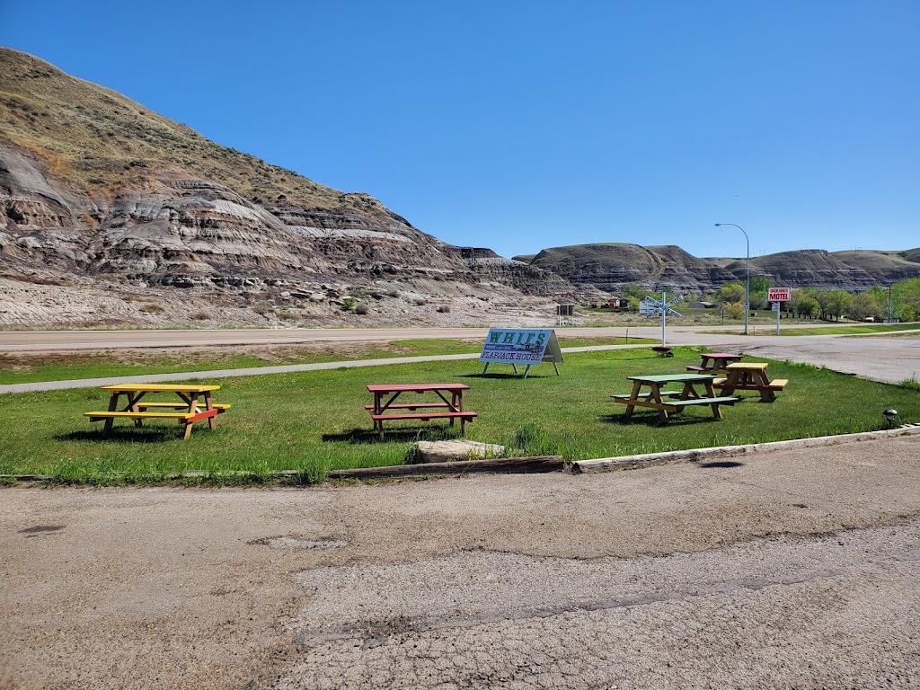 Badlands Motel | 801 N Dinosaur Trail, Drumheller, AB T0J 0Y1, Canada | Phone: (403) 823-5155