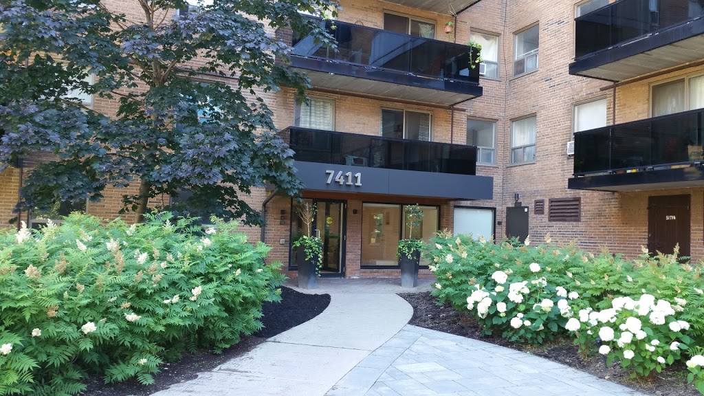 Glen Park Apartments | 7411 Yonge St, Thornhill, ON L3T 2B4, Canada | Phone: (289) 807-5431