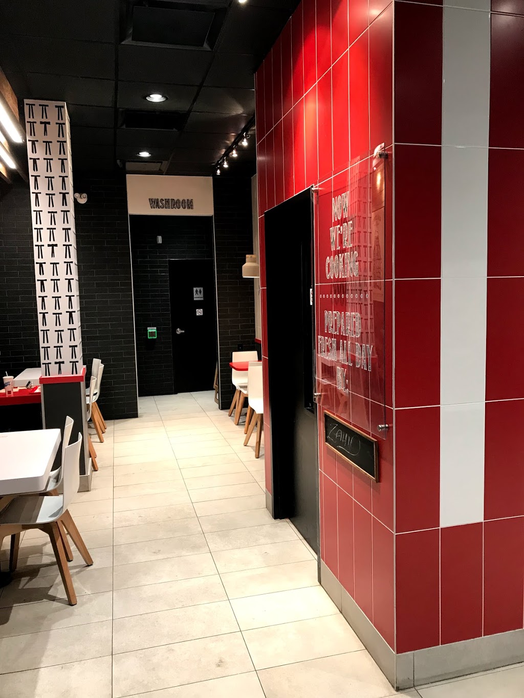 KFC | 330 Dundas St E, Oakville, ON L6H 6Z9, Canada | Phone: (289) 837-1157