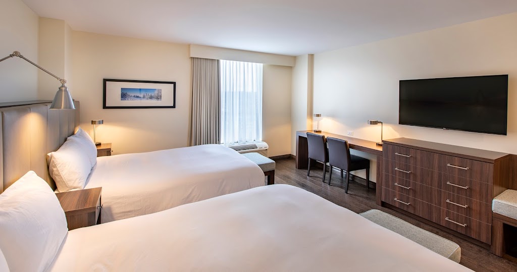 Le Georgesville, centre de congrès et hôtel | 300 118e Rue, Saint-Georges, QC G5Y 3E3, Canada | Phone: (418) 227-3000