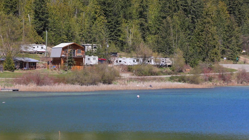 Serenity by the Lake RV Park | 2993 White Lake Rd, Sorrento, BC V0E 2W1, Canada | Phone: (250) 319-0696
