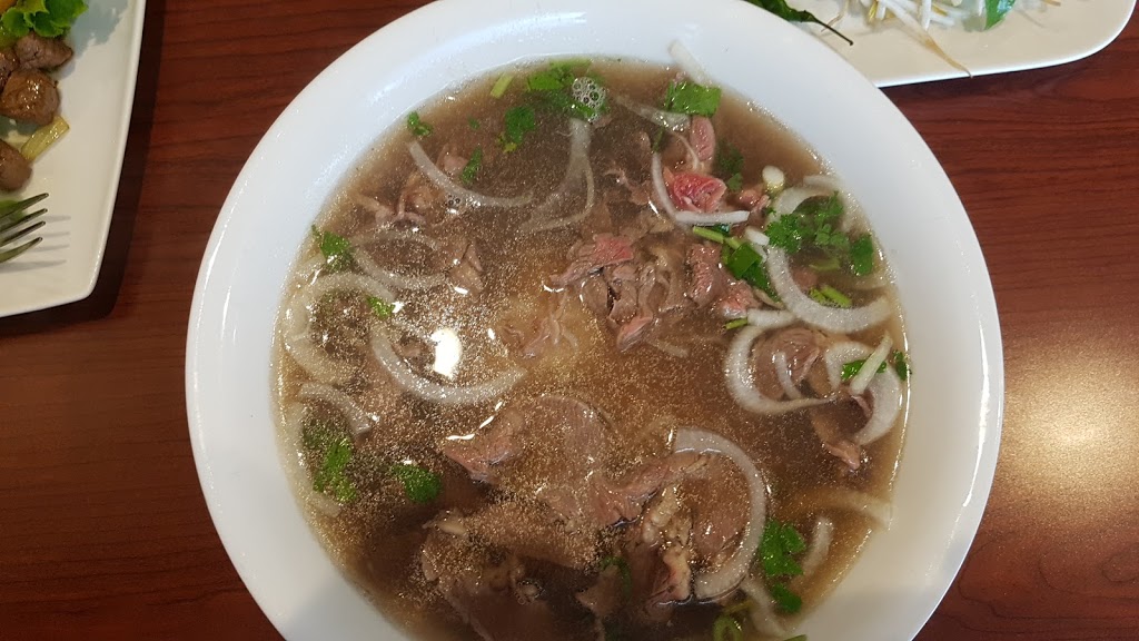 Pho Bistro | 4281 King St E, Kitchener, ON N2P 2X7, Canada | Phone: (519) 219-4746