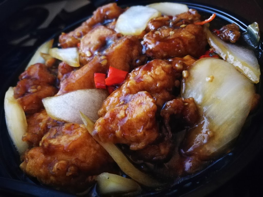 Yummy one Asian cuisine | 17 King St, Angus, ON L0M 1B0, Canada | Phone: (705) 424-5555