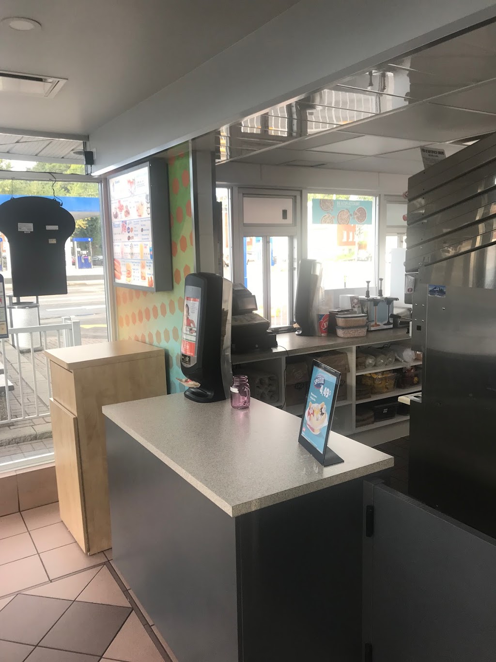 Dairy Queen (Treat) | 2429 Av Dollard, LaSalle, QC H8N 1S2, Canada | Phone: (514) 365-1541