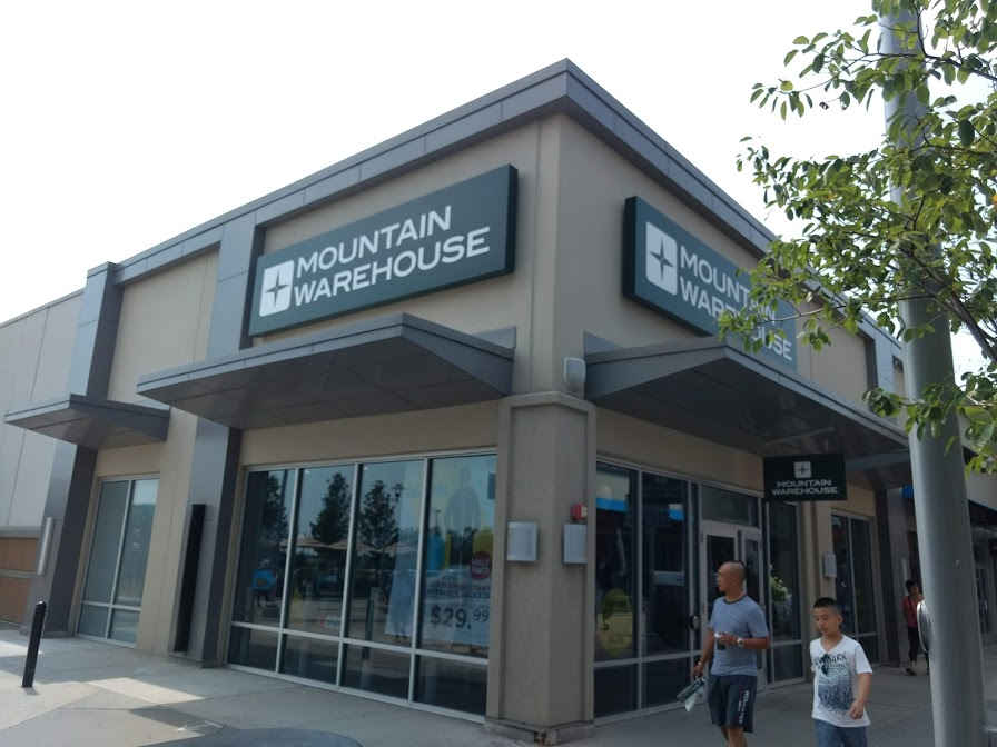 Mountain Warehouse | Toronto Premium Outlets, 13850 Steeles Avenue west, Halton Hills, ON L7G 0J1, Canada | Phone: (905) 636-1880