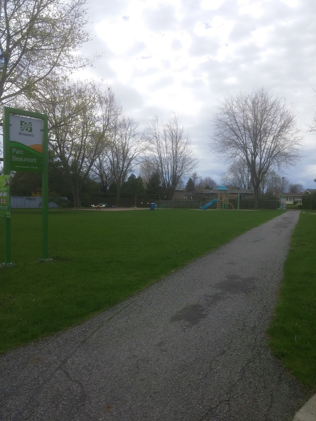 Parc Beaumont | 3615 Rue Beaumont, Brossard, QC J4Z 2N8, Canada