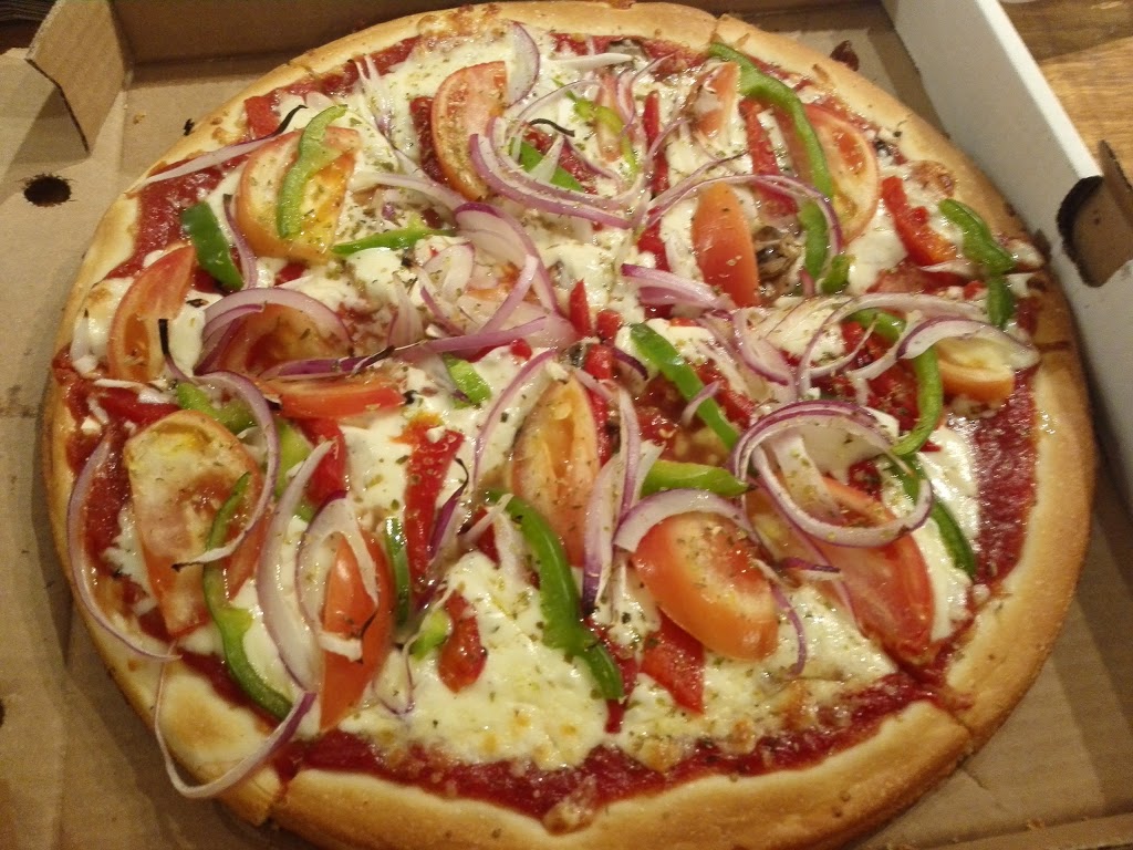 Euro Pizza | 31 St Margarets Bay Rd, Halifax, NS B3N 1N6, Canada | Phone: (902) 479-7979