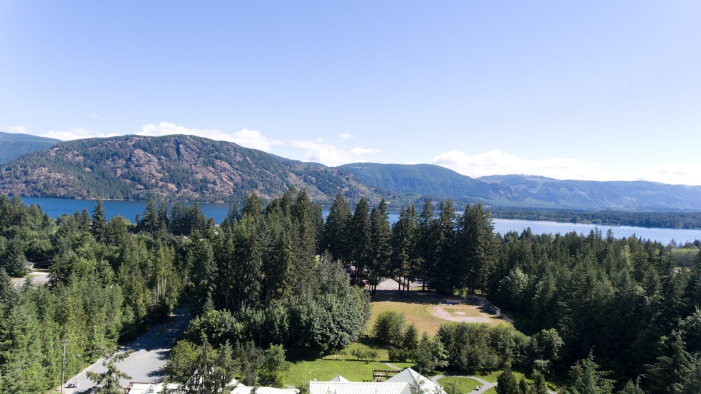 Honeymoon Bay Lodge & Retreat | 10028 Park Dr, Honeymoon Bay, BC V0R 1Y0, Canada | Phone: (888) 749-4252