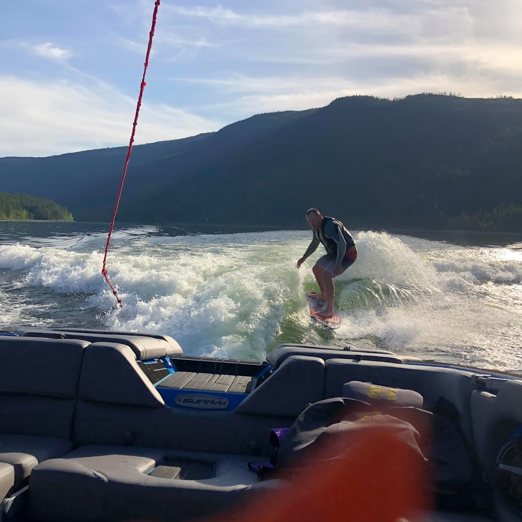 Surf Sicamous | 1214 Riverside Ave, Sicamous, BC V0E 2V1, Canada | Phone: (403) 396-8196