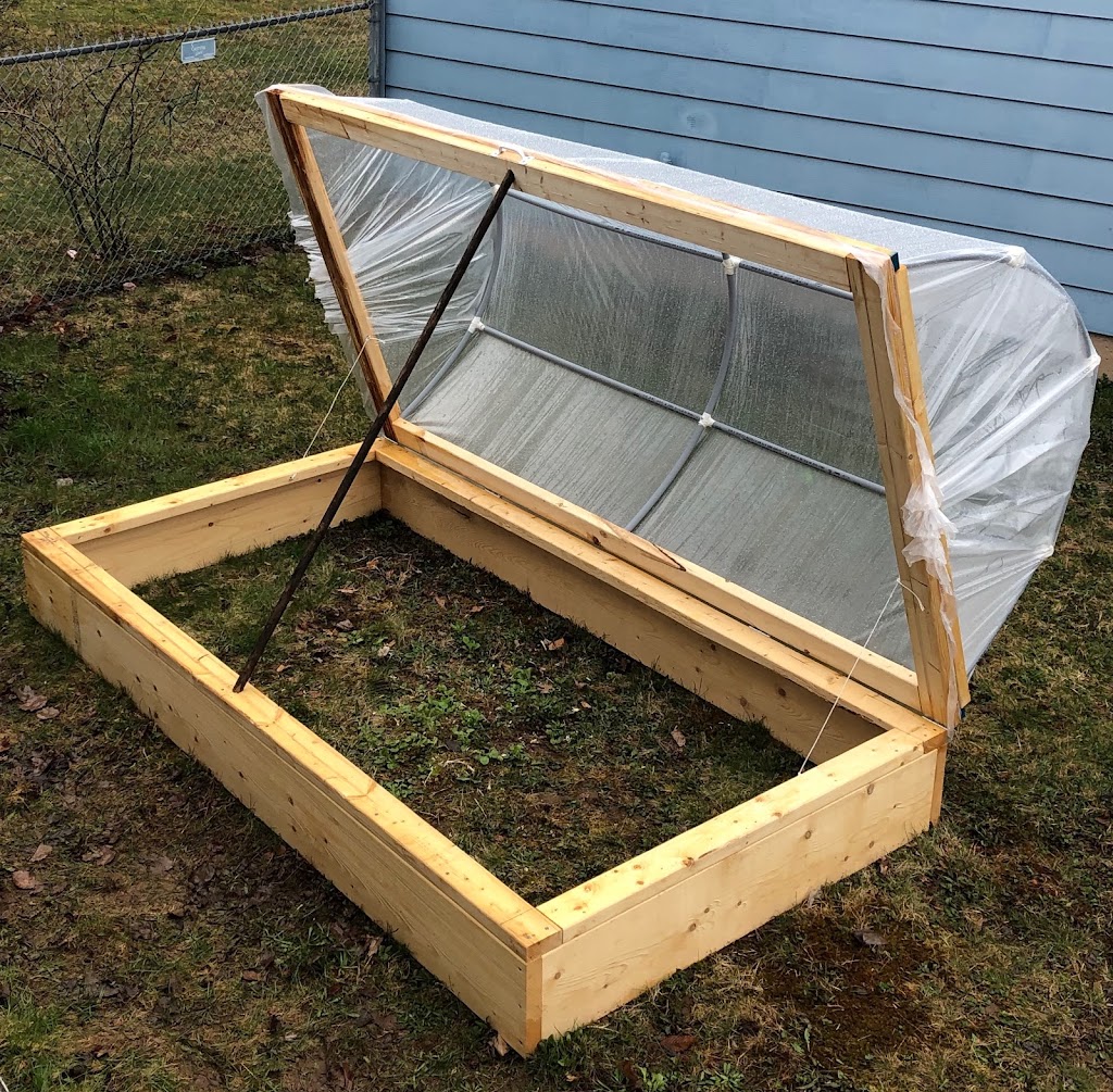 Winters Garden Bed & Greenhouse | 7 Stokil Dr, Lower Sackville, NS B4C 2V1, Canada | Phone: (902) 209-7409