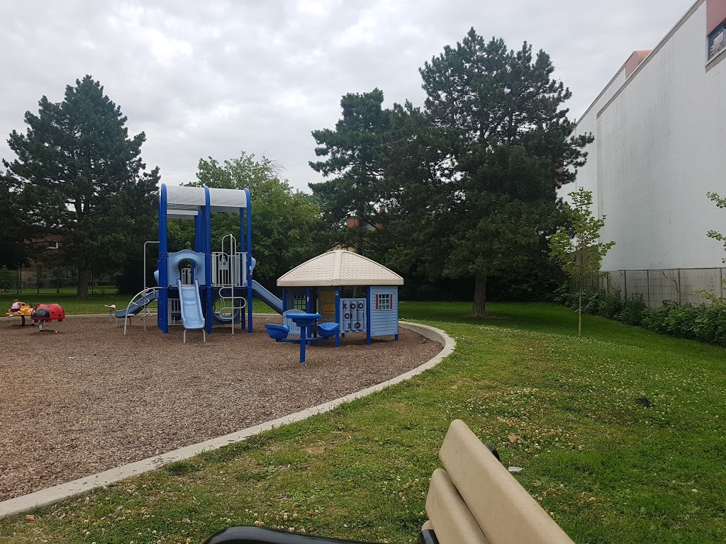 Danforth Gardens Park | 498 Birchmount Rd, Scarborough, ON M1K 1N8, Canada | Phone: (416) 338-4386