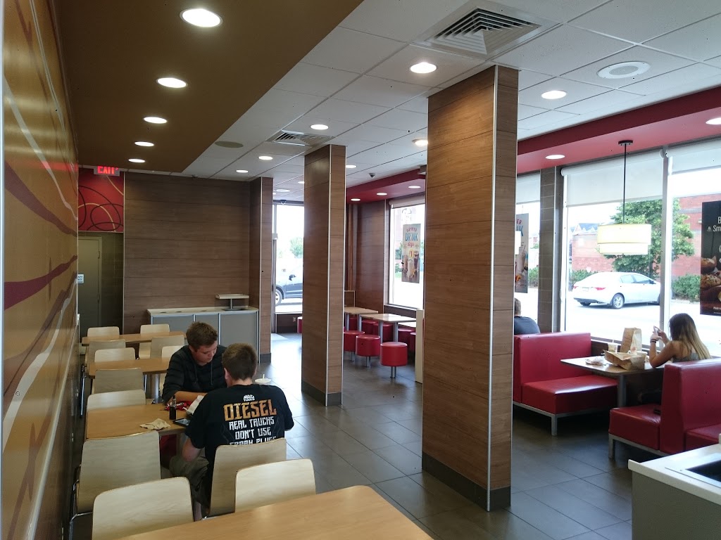 McDonalds | 460 St Davids Rd, St. Catharines, ON L2T 4C2, Canada | Phone: (905) 682-3993