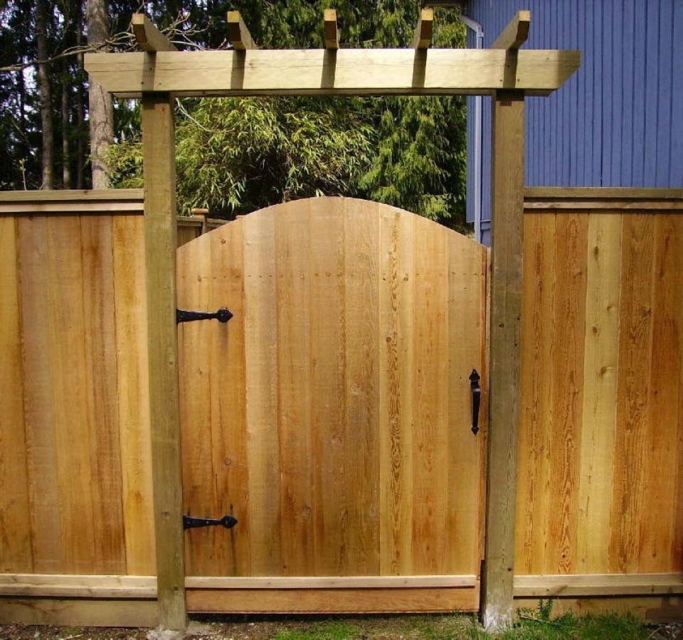 Premium Fence Company | 19272 96 Ave Unit 1, Surrey, BC V4N 4C1, Canada | Phone: (604) 576-9910