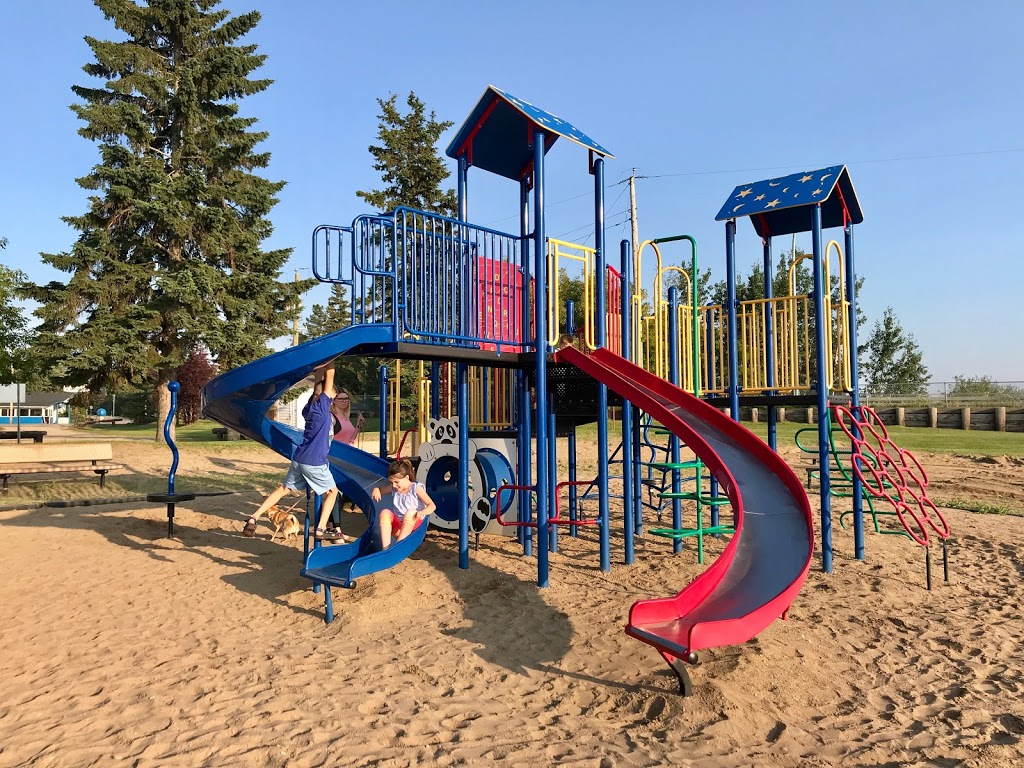 Sandy Beach Day Park | 66 Lakeshore Dr, Onoway, AB T0E 1V0, Canada