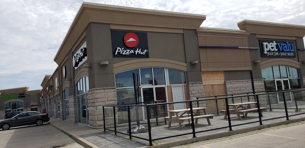 Pizza Hut | 1422 Fanshawe Park Rd W, London, ON N6G 0A4, Canada | Phone: (226) 289-2422