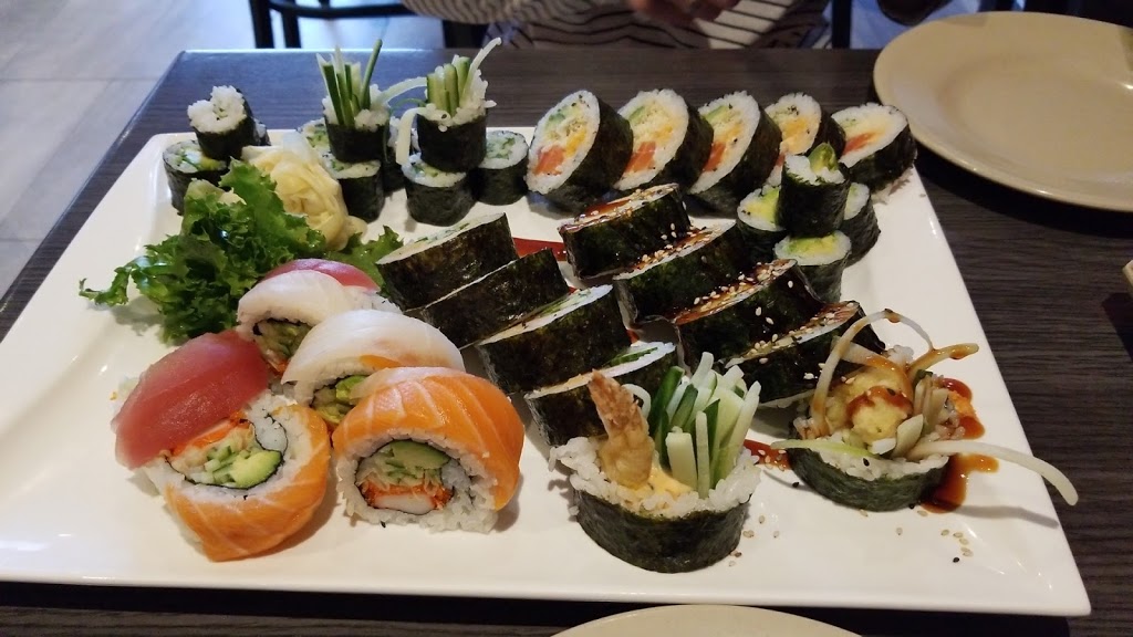 Restaurant SMS Sushi | 116 Boulevard Churchill, Greenfield Park, QC J4V 2L9, Canada | Phone: (450) 671-2333