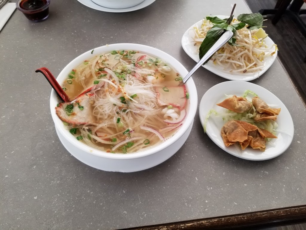 Hong Huong Restaurant | 14425 Miller Blvd NW, Edmonton, AB T5Y 0L4, Canada | Phone: (780) 476-3024