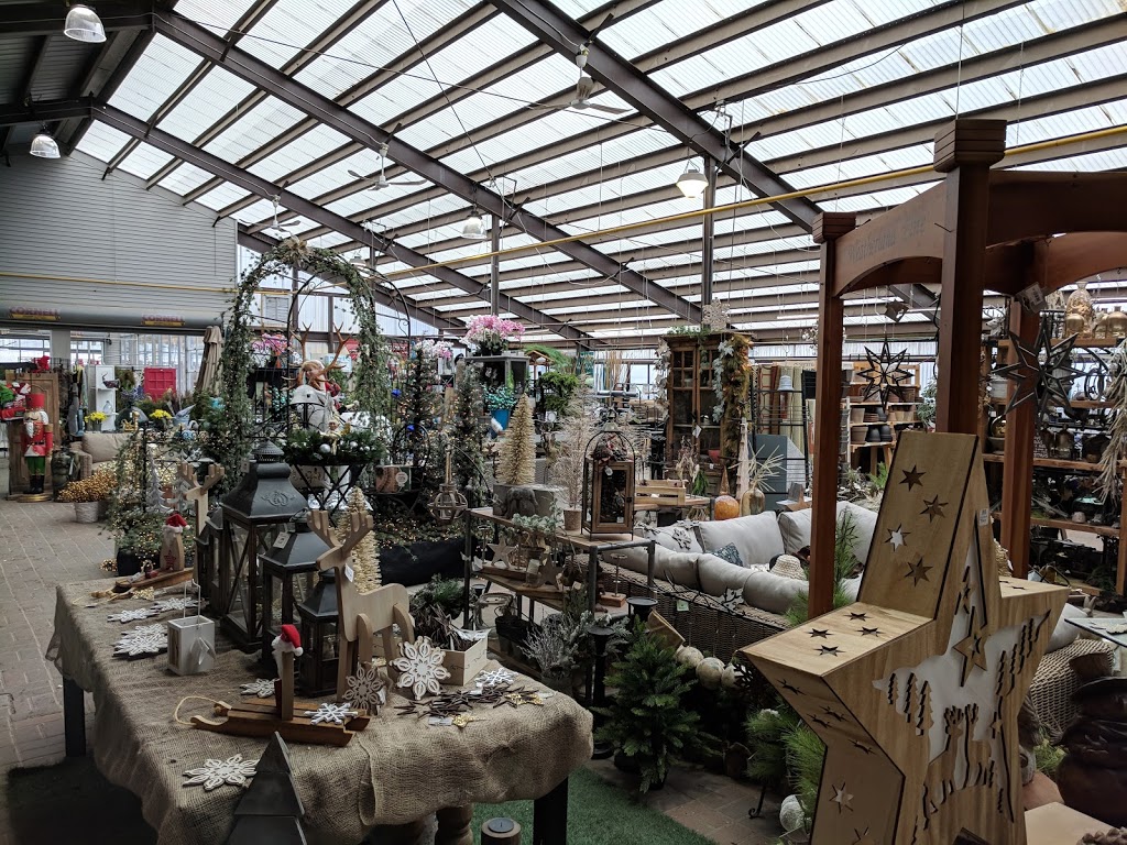 Meadow Acres Garden Centre | 2315 Queen St, Petersburg, ON N0B 2H0, Canada | Phone: (519) 634-5479