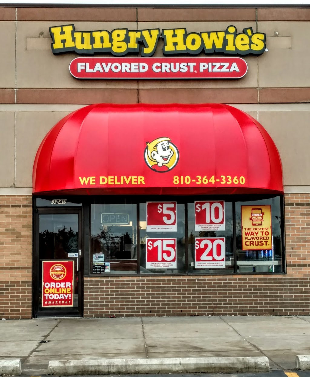 Hungry Howies Pizza | 3240 Gratiot Blvd, Marysville, MI 48040, USA | Phone: (810) 364-3360