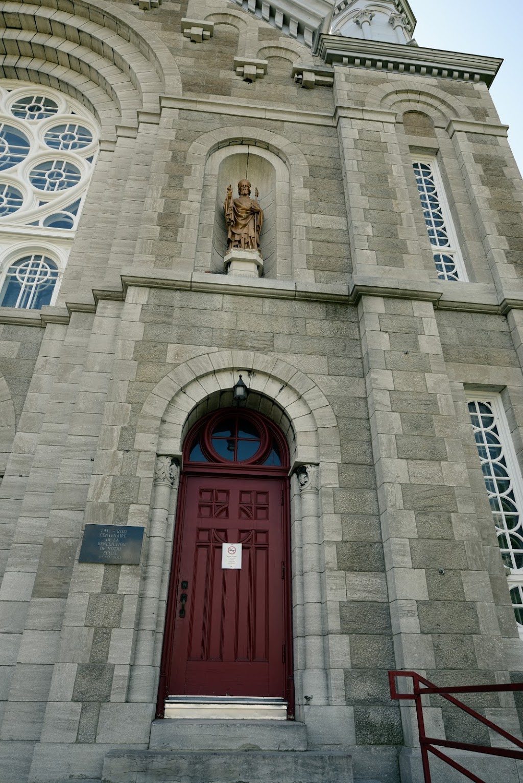 Saint Timothy Church | 91 Rue Saint Laurent, Salaberry-de-Valleyfield, QC J6S 6K1, Canada | Phone: (450) 373-2343