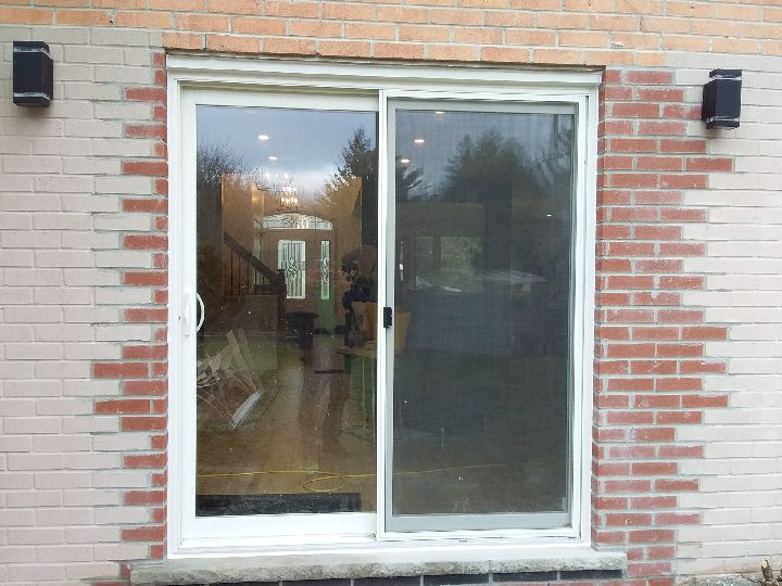 Brampton vinyl windows | 9 Grovewood Dr, Brampton, ON L7A 3V3, Canada | Phone: (416) 727-2104