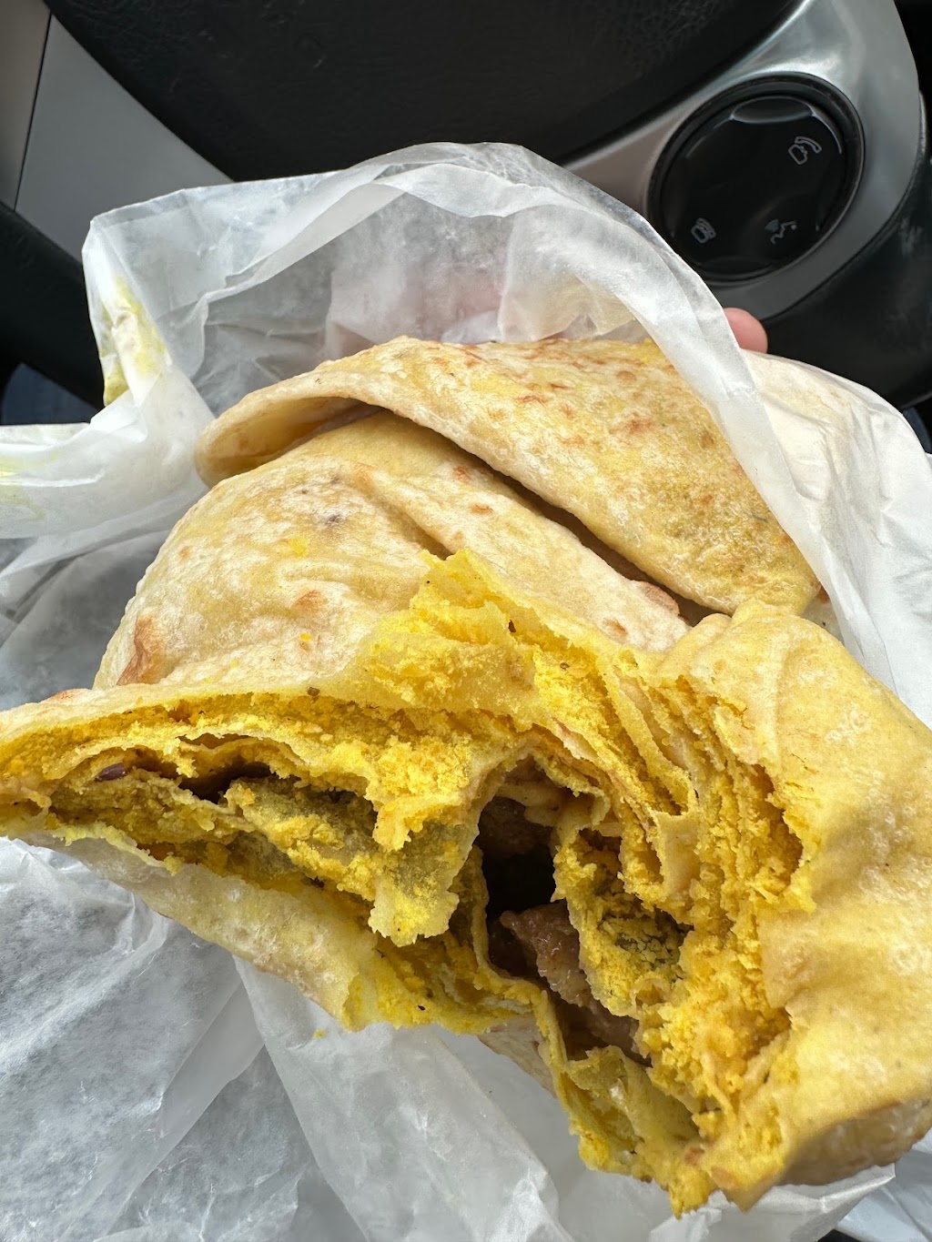 Singhs Roti and Doubles | 1121 Dundas St E, Whitby, ON L1N 2K5, Canada | Phone: (905) 493-8500