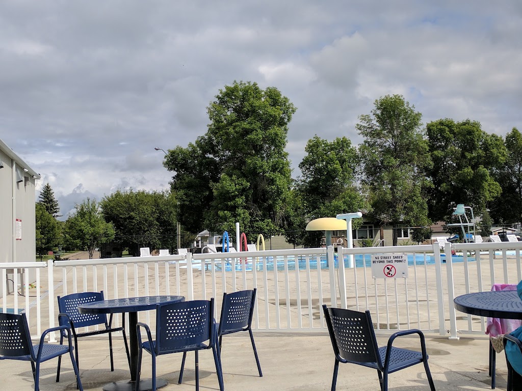 Bassano Swimming Pool | 253 6 Ave, Bassano, AB T0J 0B0, Canada | Phone: (403) 641-4025