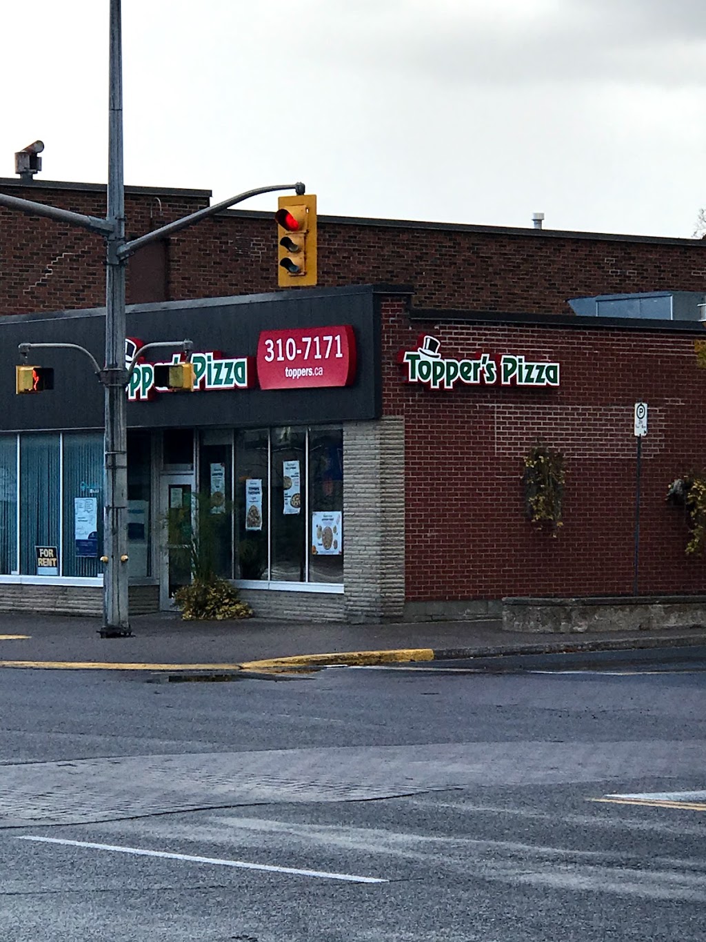 Toppers Pizza - Espanola | 88 Centre St, Espanola, ON P5E 1S4, Canada | Phone: (866) 454-6644