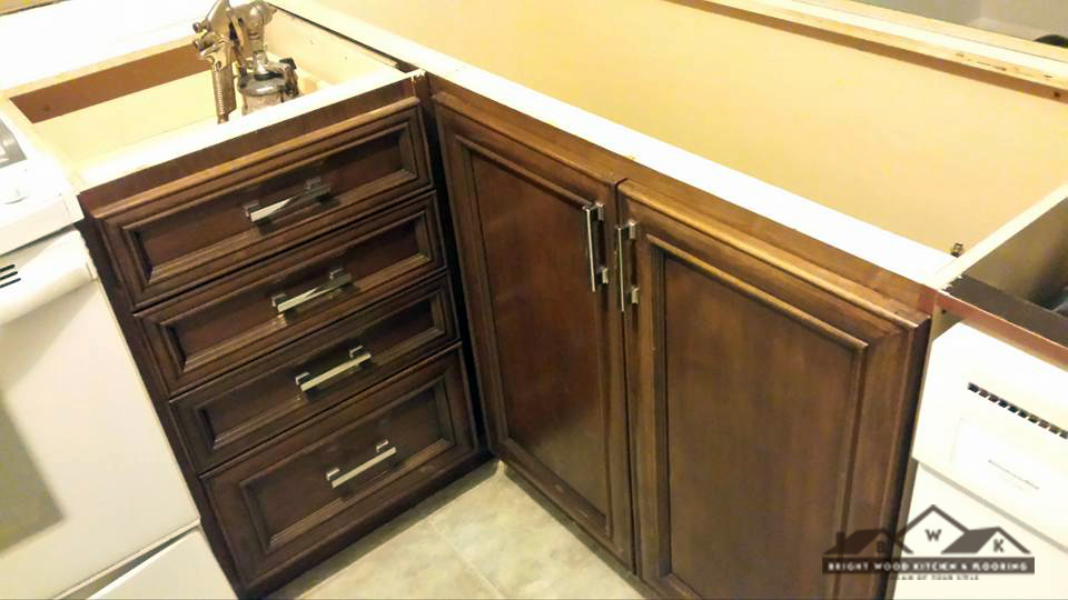 Bright Wood Kitchen Inc | 370 Tapscott Rd, Scarborough, ON M1B 3C4, Canada | Phone: (416) 321-2844