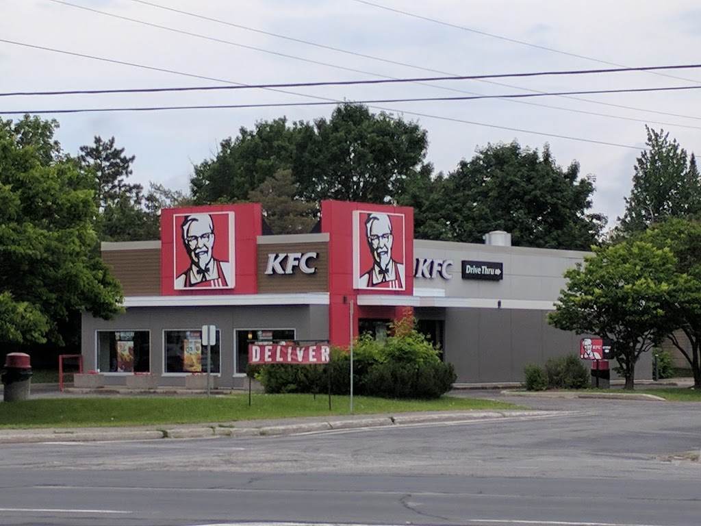 KFC | Hwy 31, 2919 Bank St, Gloucester, ON K1T 1N4, Canada | Phone: (613) 521-6131