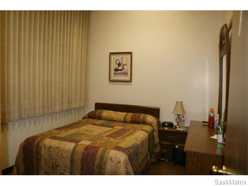 Royal Suites | 101 Main St, Young, SK S0K 4Y0, Canada | Phone: (306) 259-4501