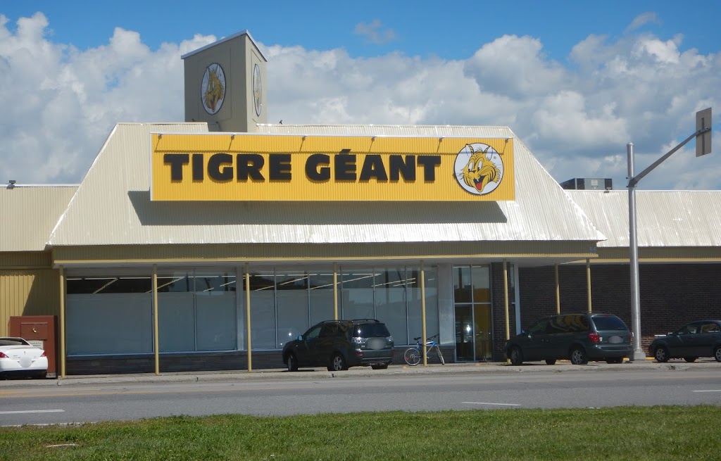 Tigre Géant | 55 Boulevard Gréber, Gatineau, QC J8T 3P7, Canada | Phone: (819) 561-3563