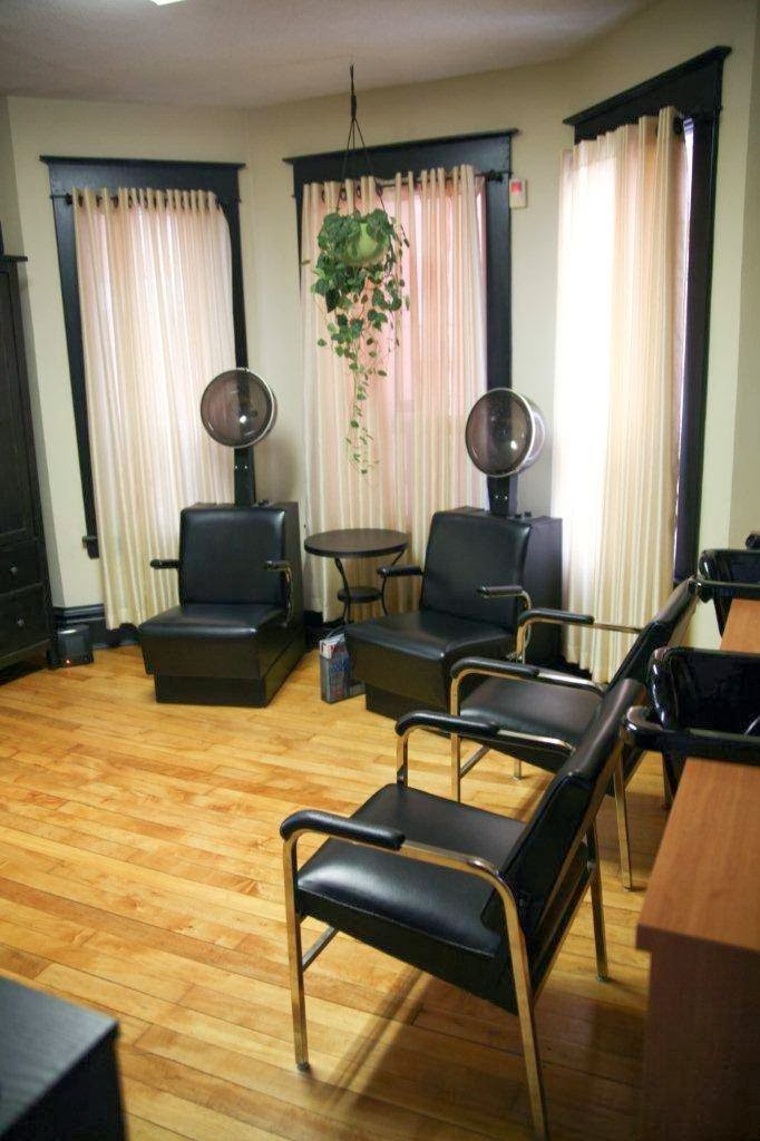 leahs locks | 170 Clarence St, Port Colborne, ON L3K 3G5, Canada | Phone: (905) 834-0371