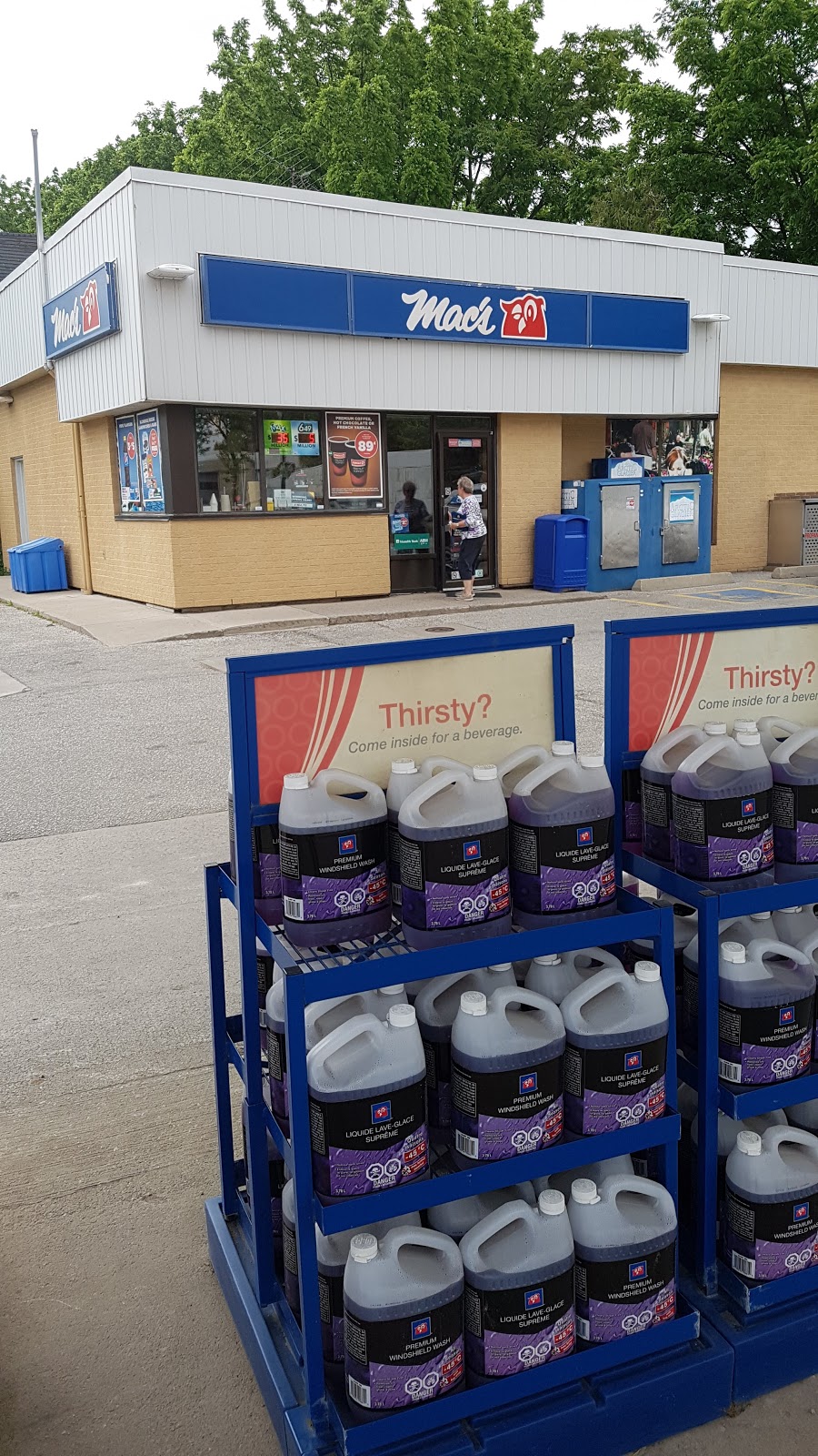 Esso | 25 Victoria St, Thamesville, ON N0P 2K0, Canada | Phone: (519) 692-5477