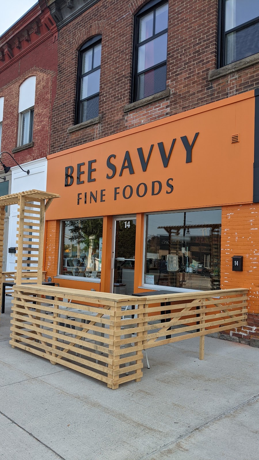 Bee Savvy Fine Foods | 14 Elgin St W, Arnprior, ON K7S 1N3, Canada | Phone: (613) 622-2337