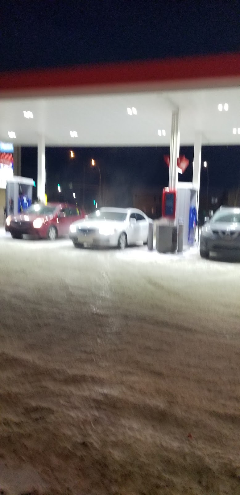 Esso | 16610 59a St NW, Edmonton, AB T5Y 0J2, Canada | Phone: (780) 371-6384