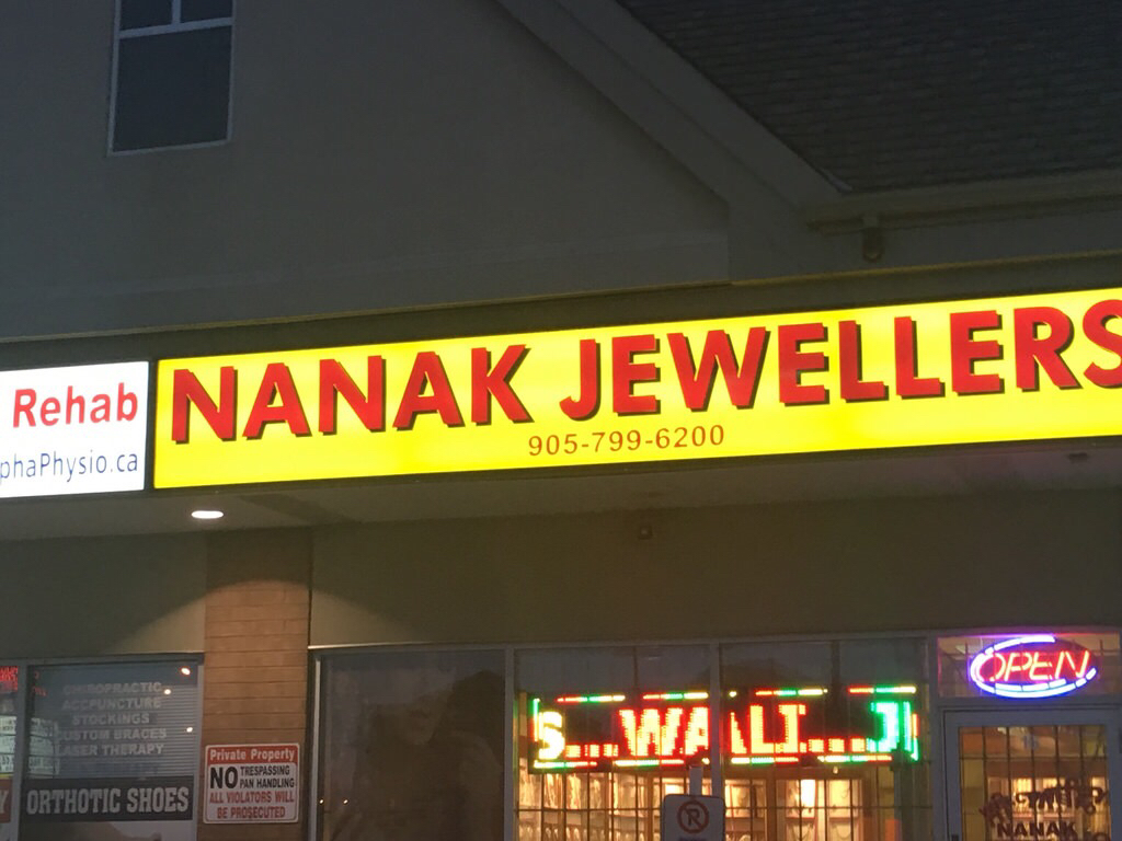 Nanak Jewellers Ltd | 2955 Sandalwood Pkwy E, Brampton, ON L6R 3J6, Canada | Phone: (905) 799-6200