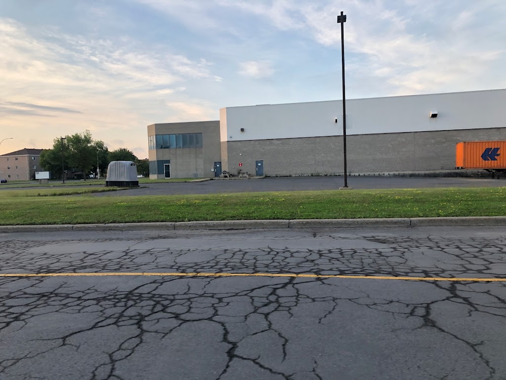 Entreposage CGM | 720 Bd Industriel, Saint-Jean-sur-Richelieu, QC J3B 7X4, Canada | Phone: (450) 359-7135