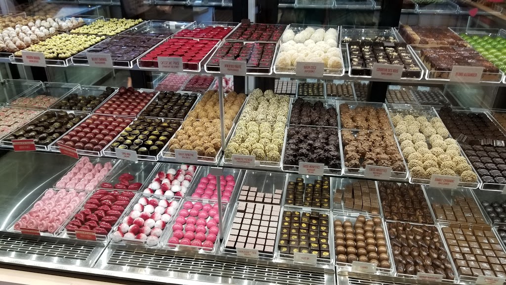 Chocolats Favoris | 2850 Avenue St David, Québec, QC G1C 0B6, Canada | Phone: (418) 661-2121