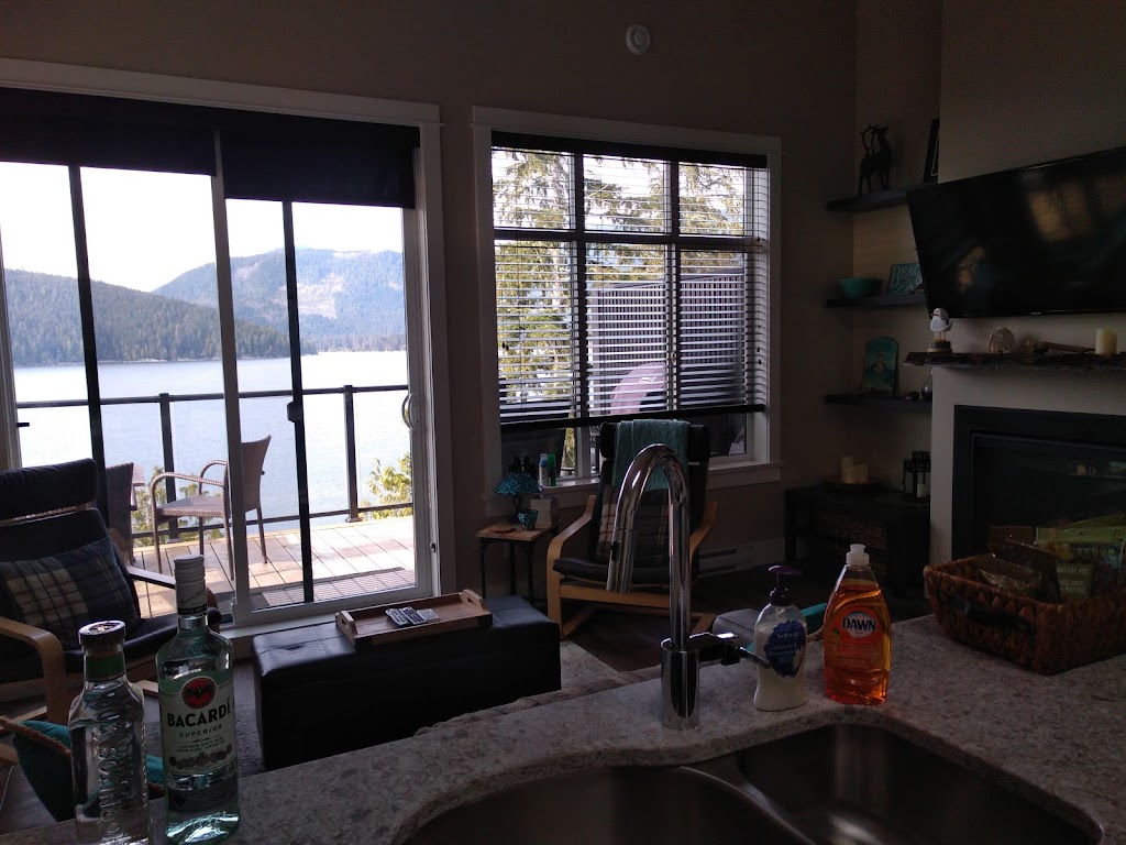 Handsome Dans Port Renfrew | 6574 Baird Rd, Port Renfrew, BC V0S 1K0, Canada | Phone: (778) 425-1884