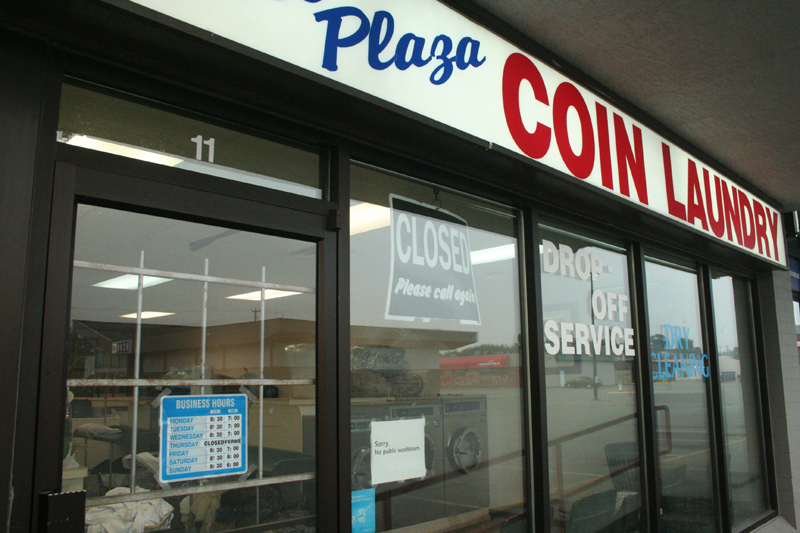 Mill Plaza Coin Laundry | 33324 S Fraser Way, Abbotsford, BC V2S 2B4, Canada | Phone: (604) 850-3559