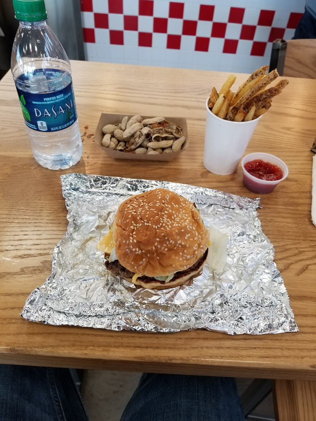 Five Guys | 5716 S Transit Rd, Lockport, NY 14094, USA | Phone: (716) 433-3254