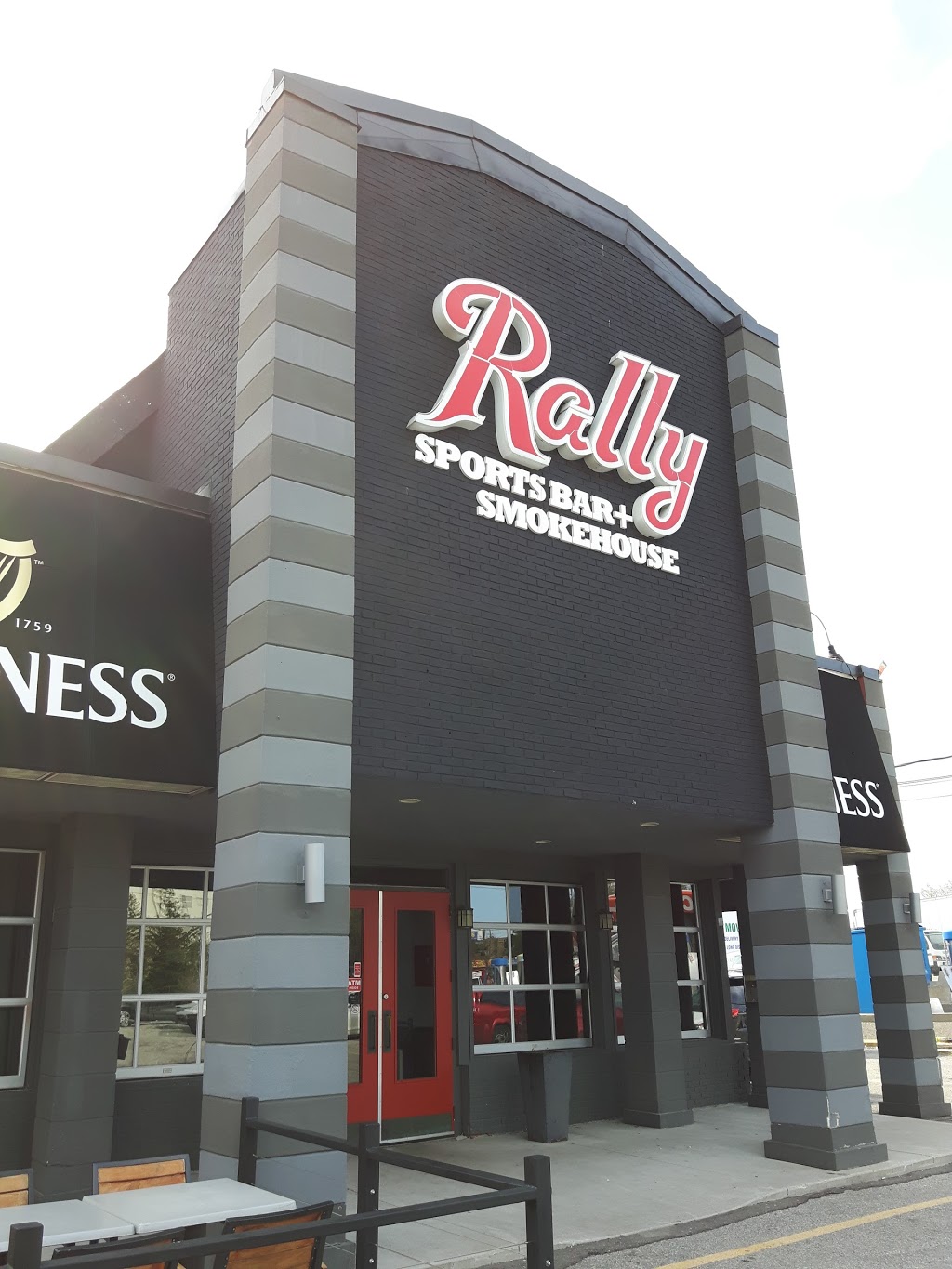 Rally Restaurant and Bar | 1660 OConnor Dr, North York, ON M4A 2R4, Canada | Phone: (416) 551-7356