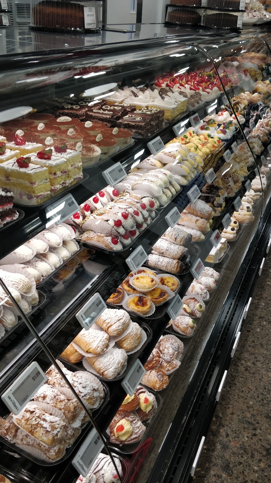 Cataldi Fresh Market Keele | 2265 Keele St, Toronto, ON M6M 3Z6, Canada | Phone: (416) 249-9511