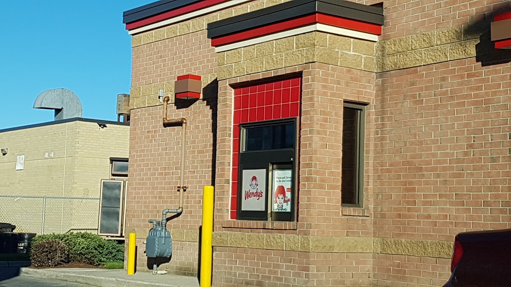 Wendys | 1104 Adelaide St N, London, ON N5Y 2N5, Canada | Phone: (519) 850-3535