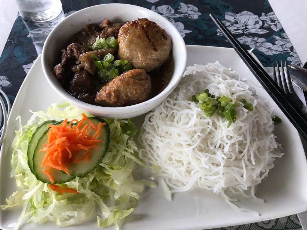 Ha Noi Pho | 4312 Innes Rd #1, Orléans, ON K4A 5E6, Canada | Phone: (613) 590-1000